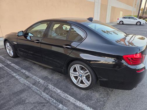 Black 2016 BMW 535 i