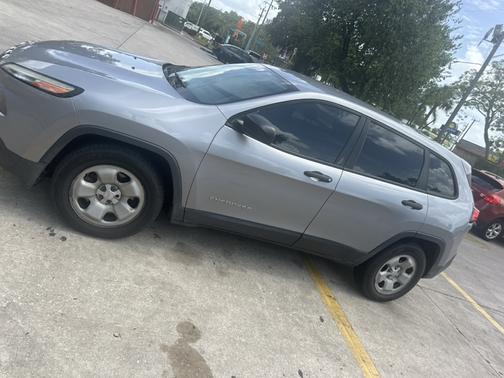 2014 Jeep Cherokee Sport