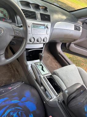 Blue 2004 Toyota Camry Solara SE