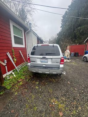 Gray 2010 Ford Escape XLT