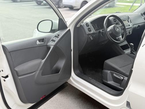2013 Volkswagen Tiguan S