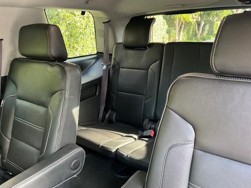 White 2016 GMC Yukon Denali