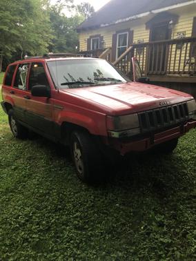 1995 Jeep Grand Cherokee SE 4WD