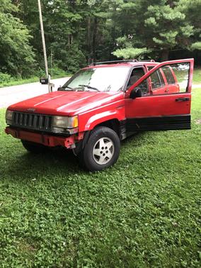 1995 Jeep Grand Cherokee SE 4WD