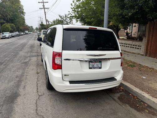 White 2013 Chrysler Town & Country Touring
