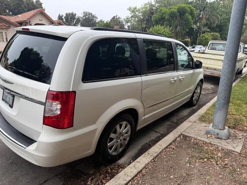 White 2013 Chrysler Town & Country Touring