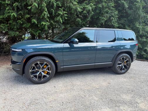Blue 2027 Rivian R2 Performance
