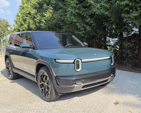 Blue 2027 Rivian R2 Performance