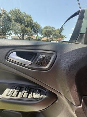 Green 2013 Ford Escape SEL