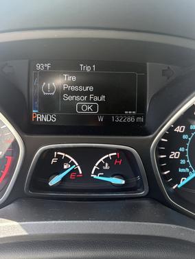 Green 2013 Ford Escape SEL