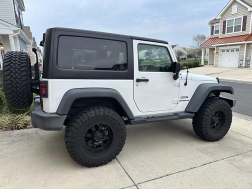 2016 Jeep Wrangler Sport