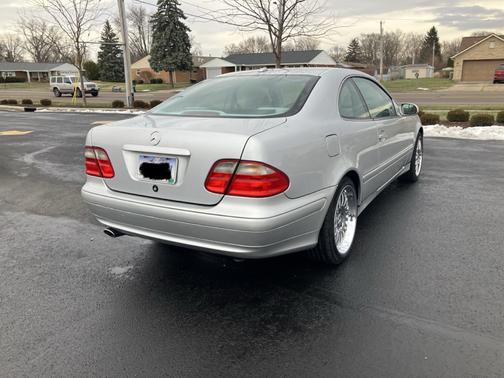 2001 Mercedes-Benz CLK-Class 320