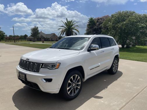 Photo 1 of 9 of 2018 Jeep Grand Cherokee Overland