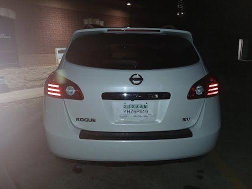 White 2013 Nissan Rogue SV