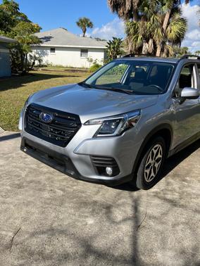 2022 Subaru Forester Premium