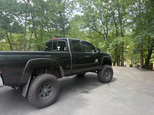 Black 2008 Toyota Tacoma PreRunner