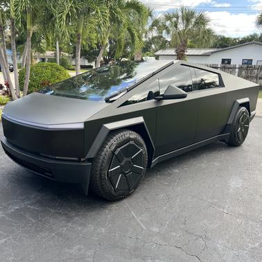 2024 Tesla Cybertruck Cyberbeast