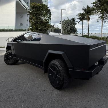2024 Tesla Cybertruck Cyberbeast