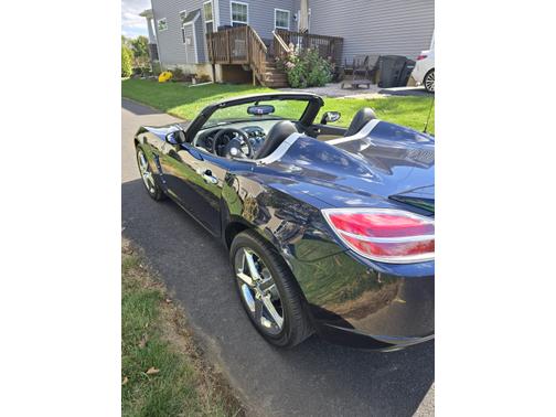 2008 Saturn Sky Red Line