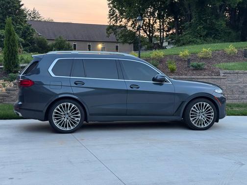 2019 BMW X7 xDrive40i