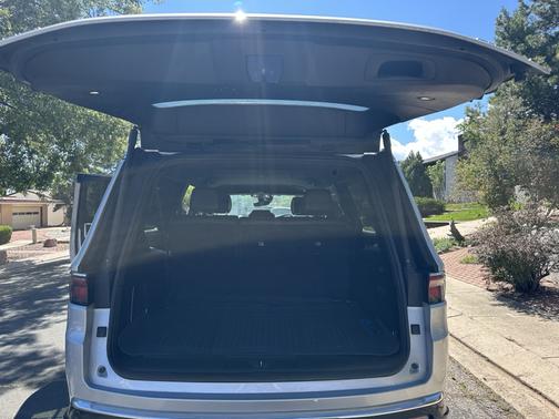 Silver 2023 Jeep Wagoneer L Series II