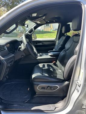 Silver 2023 Jeep Wagoneer L Series II