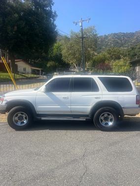 White 1996 Toyota 4Runner SR5 4WD