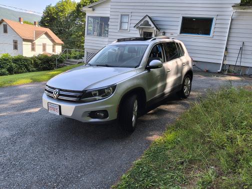 2014 Volkswagen Tiguan 4MOTION Auto SEL