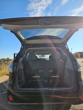 2012 Toyota Sienna SE