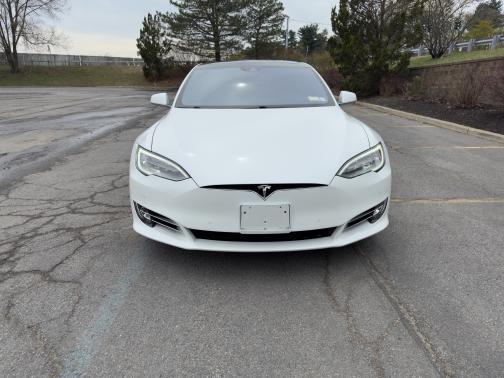 2016 Tesla Model S 90D