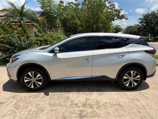 Silver 2019 Nissan Murano S