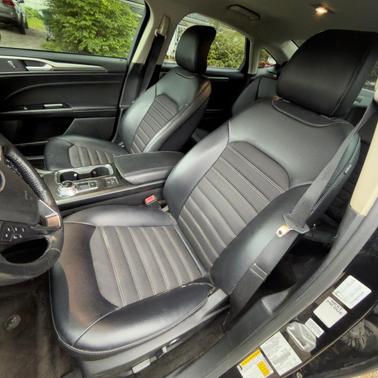 Black 2017 Ford Fusion Hybrid SE