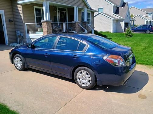 Blue 2012 Nissan Altima 2.5 S