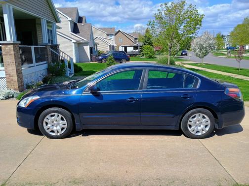 Blue 2012 Nissan Altima 2.5 S
