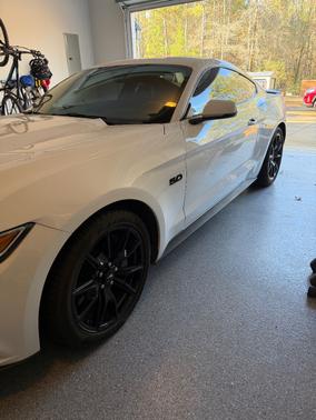 2017 Ford Mustang GT Premium