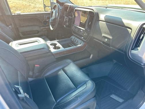 Silver 2018 GMC Sierra 2500 SLT