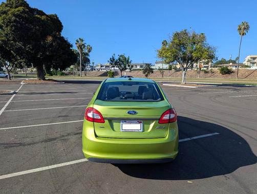 Green 2012 Ford Fiesta SEL