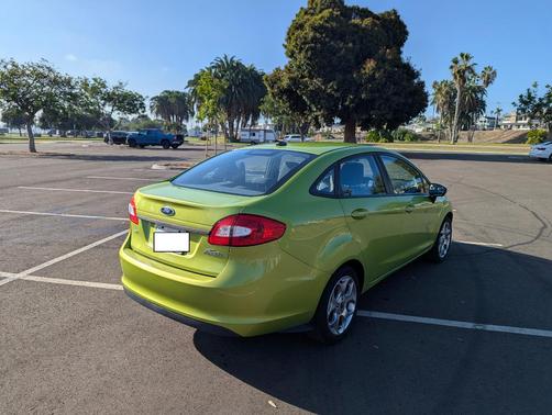Green 2012 Ford Fiesta SEL