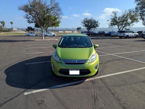 Green 2012 Ford Fiesta SEL