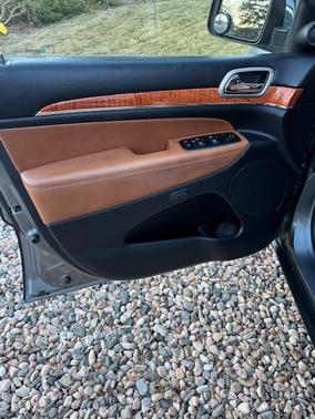 2011 Jeep Grand Cherokee Overland