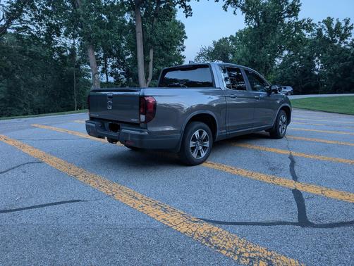 Gray 2018 Honda Ridgeline RTL-T