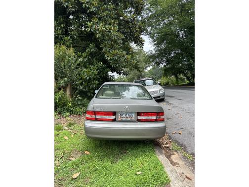 2000 Lexus ES 300 Base