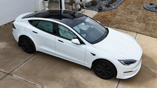 2023 Tesla Model S Base