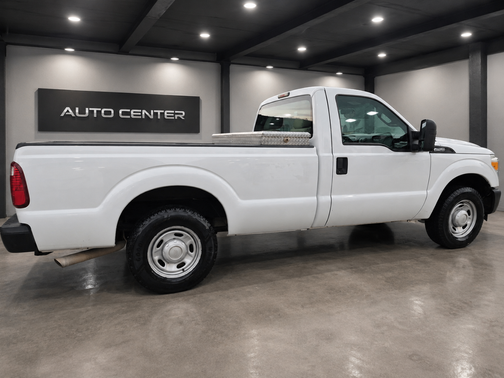 White 2013 Ford F-250 XL