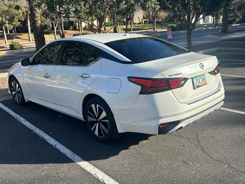 2021 Nissan Altima 2.5 SV
