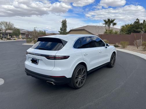 2019 Porsche Cayenne Cayenne