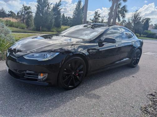 Black 2016 Tesla Model S P90D