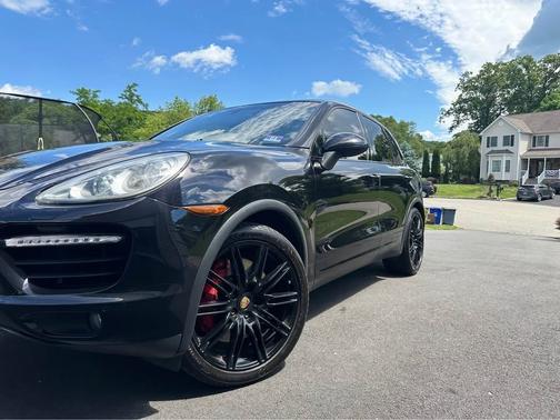 Black 2013 Porsche Cayenne Cayenne Turbo