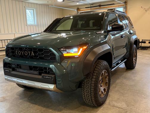 Green 2025 Toyota 4Runner Hybrid Trailhunter