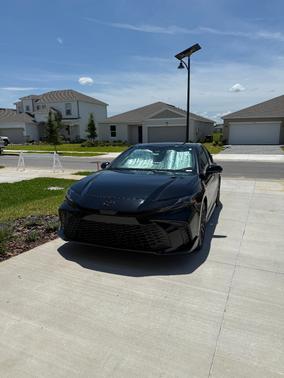 Black 2025 Toyota Camry SE